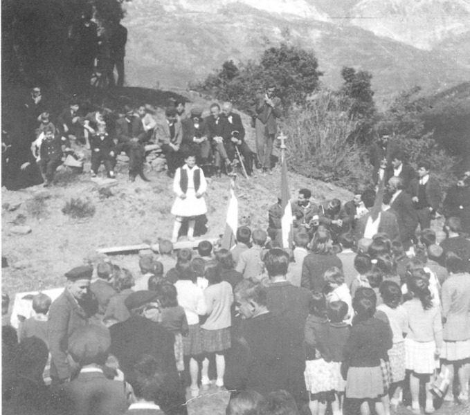 Ευαγγελιστρία λίγο μετά το 1960. Κάποιο σκετς από τα σχολεία για την 25η Μαρτίου